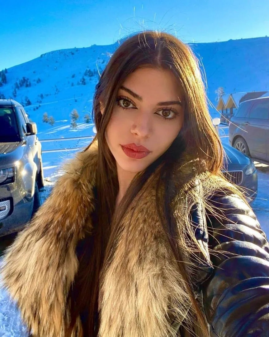 files/derin-talu-defne-samyelinin-kizi-hakkinda-merak-edilenler-ve-ozel-hayati.webp